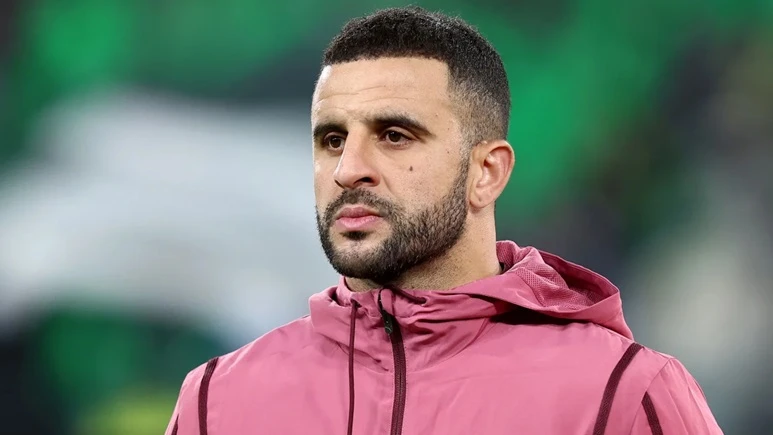 Kyle Walker đã bay sang Milan để gia nhập đội bóng mới\