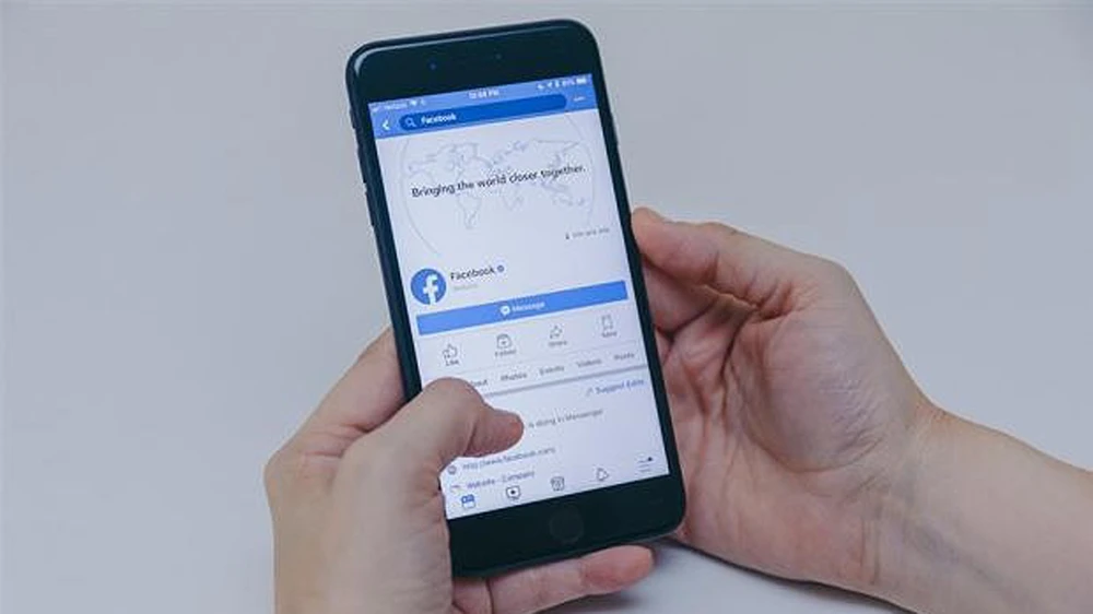 Facebook thừa nhận các hãng quảng cáo có thể sử dụng số điện thoại người dùng