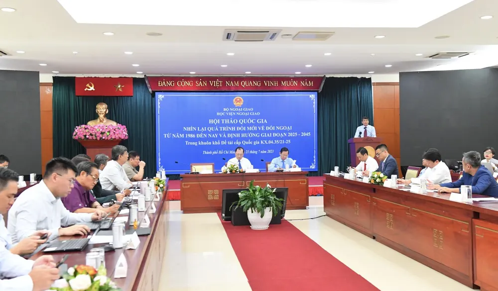 Thứ trưởng Thường trực Bộ Ngoại giao Nguyễn Minh Vũ phát biểu tại hội thảo. Ảnh: VIỆT DŨNG Thứ trưởng Thường trực Bộ Ngoại giao Nguyễn Minh Vũ phát biểu tại hội thảo. Ảnh: VIỆT DŨNG