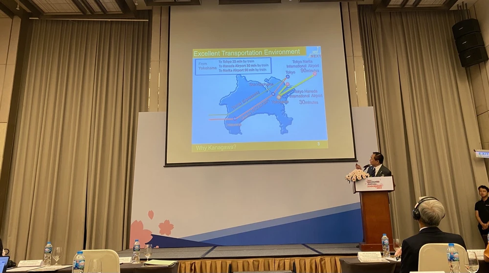 Ông Kuroiwa Yuji, Thống đốc Tỉnh Kanagawa, thông tin về môi trường đầu tư của tỉnh. Ảnh: XUÂN HẠNH ảnh_Viber_2024-11-13_10-44-33-885.jpg