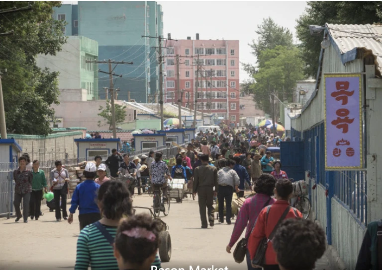 Chợ Rason. Ảnh: youngpioneertours Screenshot 2025-01-17 at 15.38.59.png