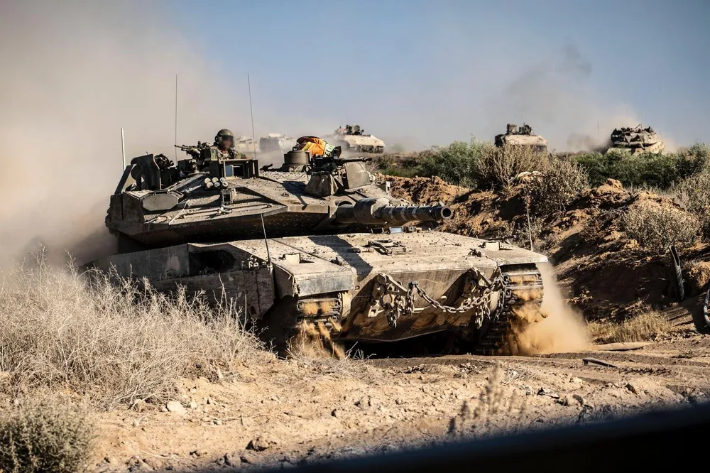 Xe tăng của quân đội Israel di chuyển về phía thành phố Gaza khi bắt đầu chiến dịch chiếm thành phố. Ảnh: IDF đăng ngày 16-9 fa95ea8c-ac17-4289-9292-93aa9d468361.jpg
