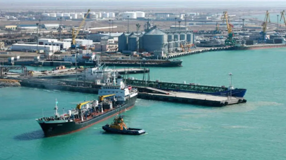 Cảng Makhachkala trở thành một phần của Hành lang Vận tải Bắc - Nam Quốc tế (INSTC), kết nối Nga qua Azerbaijan và Iran với Trung Đông và Nam Á. Ảnh: russiaspivottoasia.com