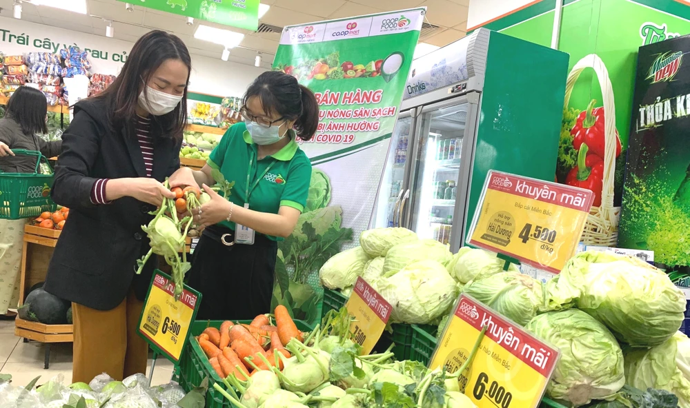 Nhiều sản phẩm nông sản của Hải Dương được bày bán tại hệ thống cửa hàng Co.opFood Hà Nội