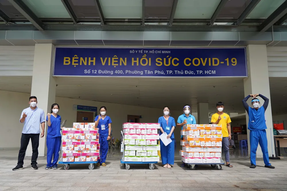 Vinamilk tiếp sức cho lực lượng tuyến đầu chống dịch ảnh 1 Vinamilk tiếp sức cho lực lượng tuyến đầu chống dịch ảnh 1