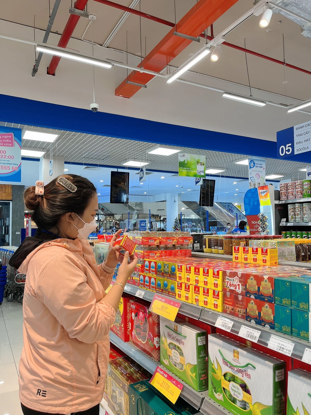Giảm giá mạnh hàng hóa để kích cầu tiêu dùng dịp tết ảnh 1 Giảm giá mạnh hàng hóa để kích cầu tiêu dùng dịp tết ảnh 1
