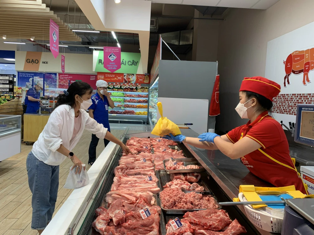 Co.opmart giảm giá thịt heo 34% bất chấp thị trường tăng giá ảnh 1 Co.opmart giảm giá thịt heo 34% bất chấp thị trường tăng giá ảnh 1