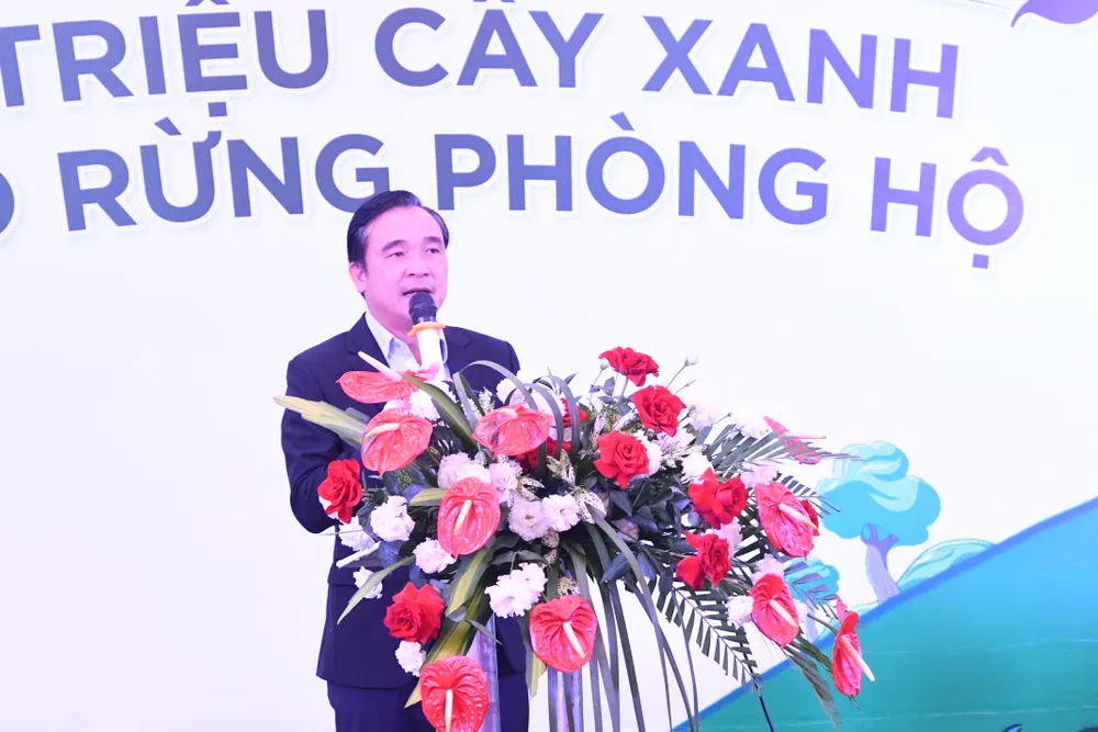 Ông Nguyễn Ngọc Thắng, Giám đốc Khối vận hành hoạt động Co.opmart kiêm Giám đốc Marketing Saigon Co.op phát biểu tại buổi lễ