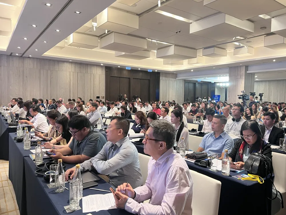 Quang cảnh diễn đàn Quang cảnh diễn đàn