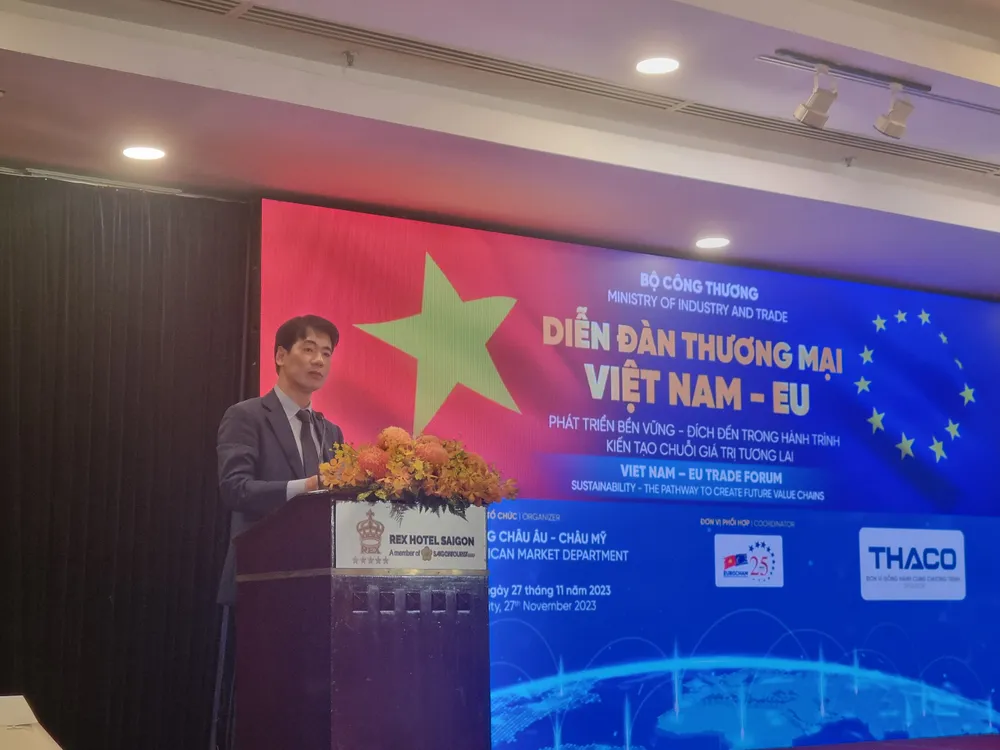 Ông Tạ Hoàng Linh, Vụ trưởng Vụ Thị trường Châu Âu - Châu Mỹ chia sẻ những rào cản kỹ thuật mới mà thị trường EU áp dụng Ông Tạ Hoàng Linh, Vụ trưởng Vụ Thị trường Châu Âu - Châu Mỹ chia sẻ những rào cản kỹ thuật mới mà thị trường EU áp dụng