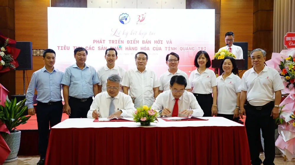 Saigon Co.op và Sở Công Thương tỉnh Quảng Trị ký kết hợp tác phát triển điểm bán mới và tiêu thụ các sản phẩm hàng hóa của tỉnh saigon-coop-va-so-cong-thuong-tinh-quang-tri-ky-ket-chuong-trinh-hop-tac-4569.jpg