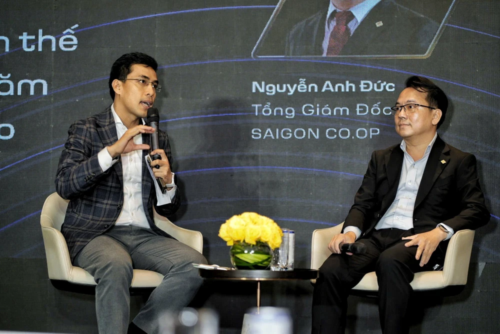 Ông Nguyễn Anh Đức, Tổng Giám đốc Saigon Co.op chia sẻ nhiều bước ngoặc phát triển của Saigon Co.op tại diễn đàn z5916187896406_b55397c4d27fa2468837487c74f07dd4.jpg