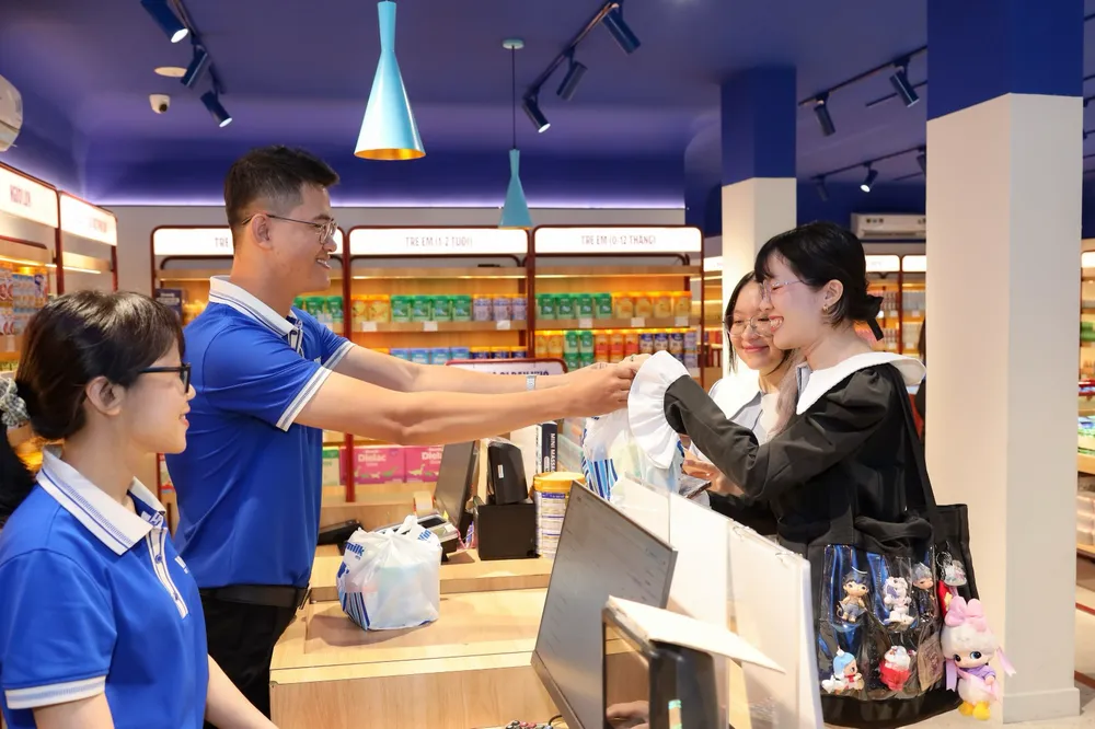 Vinamilk đổi mới ấn tượng, “bắt sóng” giới trẻ. Ảnh: NGUYÊN PHƯƠNG Ảnh 4D.png