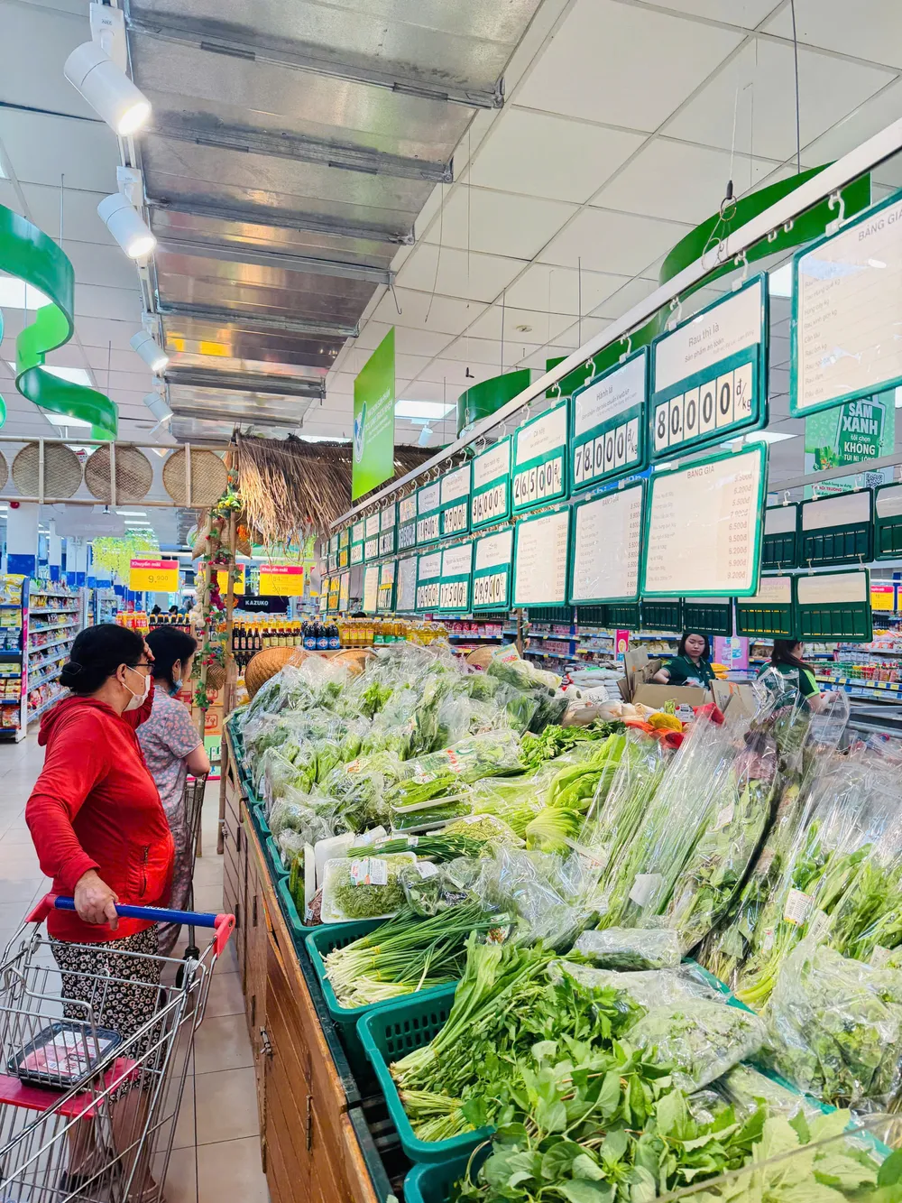 Saigon Co.op thắt chặt kiểm soát chất lượng hàng hóa Chương trình Gia đình Việt - Đại sứ xanh kéo dài đến hết 2.7.2025.jpg