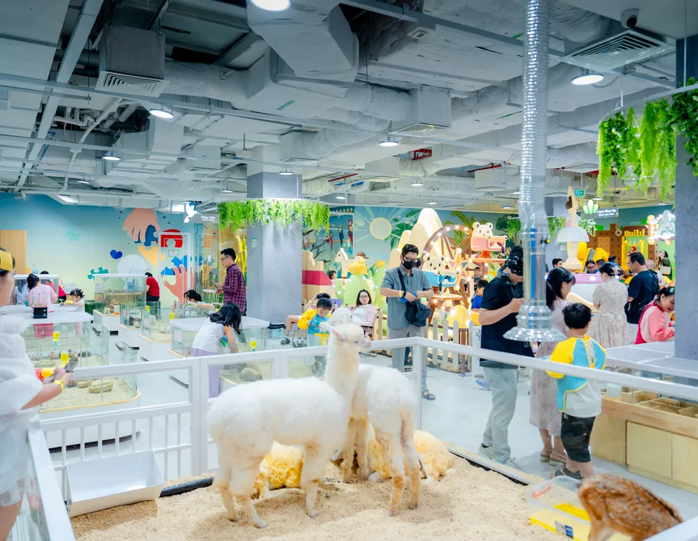 SC VivoCity đang hướng tới mô hình “làm việc, sinh sống, giải trí” toàn diện cho người dân TPHCM Hình 4_TTTM SC VivoCity KỶ NIỆM MỘT THẬP KỶ PHÁT TRIỂN.jpg