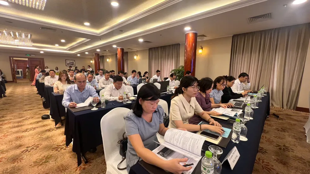 Nhiều doanh nghiệp tham gia tìm hiểu giải pháp chủ động phòng vệ thương mại z7047537495232_19b2f2955e80030c383d6ab6cbf4b981.jpg