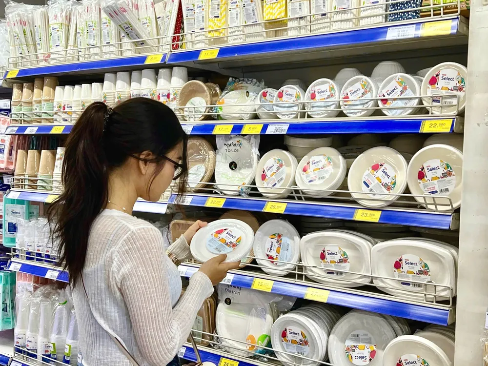 Nhóm hàng nhãn riêng Co.op được bình chọn là "Sản phẩm, dịch vụ tiêu biểu TPHCM năm 2025" Hàng nhãn riêng thay thế các sản phẩm nhựa, định hướng khách hàng tiêu dùng xanh.jpg