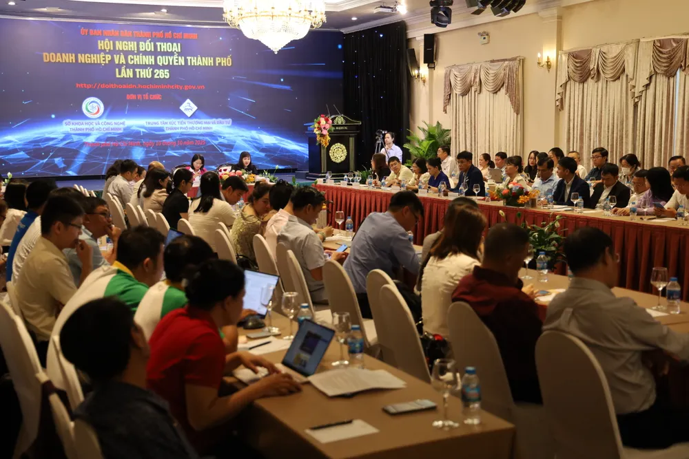 Hơn 200 đại biểu tham gia Hội nghị đối thoại doanh nghiệp và chính quyền TPHCM lần thứ 265 IMG_3107.JPG