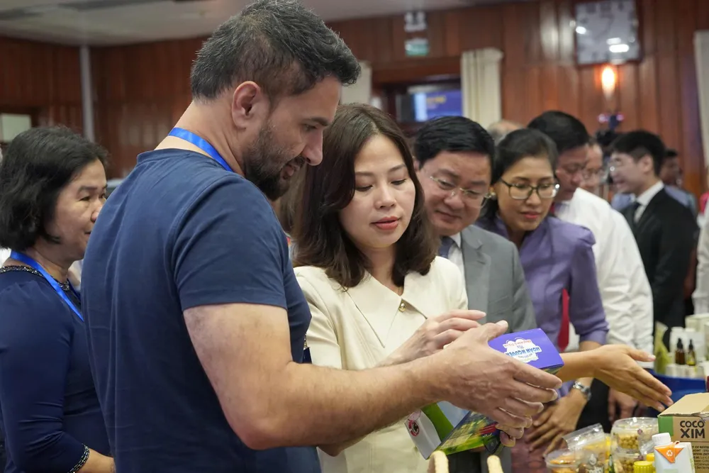 Nhiều doanh nghiệp nước ngoài đến Việt Nam để gia tăng nguồn cung cho chuỗi cung ứng toàn cầu z6982071462129_649e82db06fb2f2ea701388b1f5f5b0b.jpg