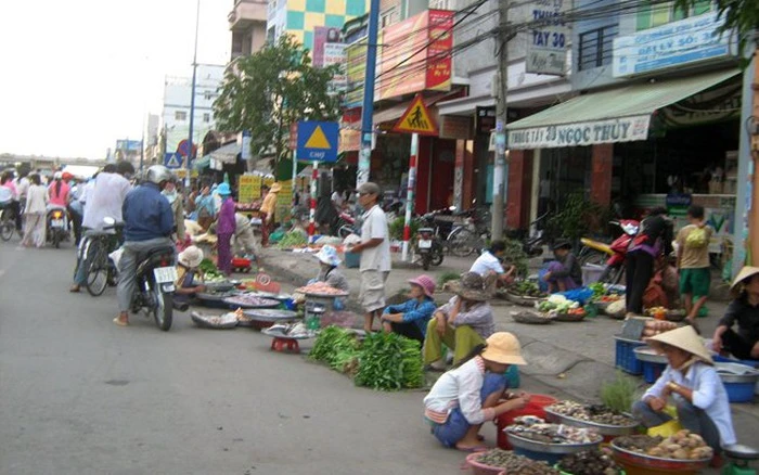 Giữ trật tự lòng lề đường phải từ cơ sở