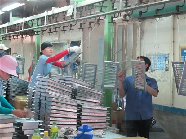PMI Việt Nam cải thiện mạnh mẽ trong tháng 6
