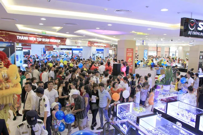Khai trương Vincom đầu tiên tại Hà Tĩnh ảnh 2 Khai trương Vincom đầu tiên tại Hà Tĩnh ảnh 2