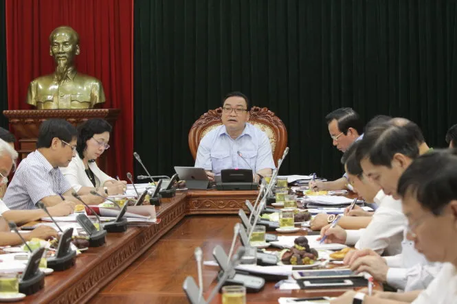 Bí thư Thành ủy Hà Nội Hoàng Trung Hải chủ trì hội nghị sáng 13-7 - Ảnh: Phạm Hùng