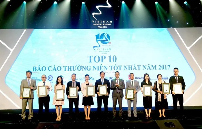 Báo cáo không chỉ để đi thi