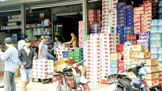 Một cửa hàng tạp hóa quy mô lớn ở quận 6, TPHCM. Ảnh: Thành Trí