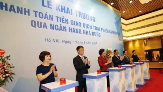 Các đại biểu thực hiện nghi thức khai trương. Ảnh: TTXVN