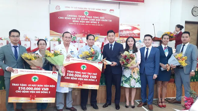 Hơn 1,2 tỷ đồng giúp bệnh viện Nhi Đồng II