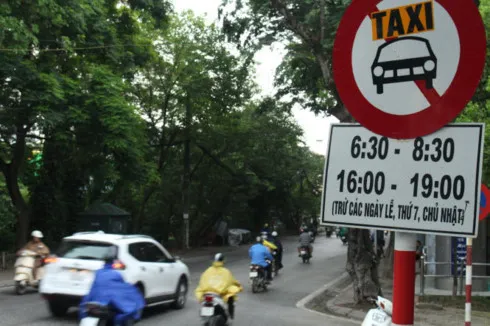 Những tuyến phố Hà Nội cấm taxi, ô tô