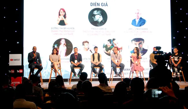 Vietjet đồng hành với Youtube FanFest 2017