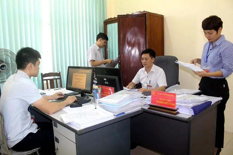 Kiểm soát quyền lực tốt bằng cách minh bạch
