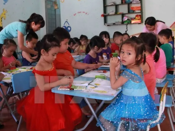 Giảm trừ gia cảnh người phụ thuộc: Đóng học xong hết tiền "bỉm, sữa"