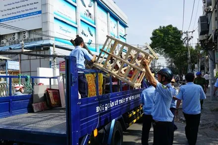 Quận 3 ra quân lập lại trật tự đô thị