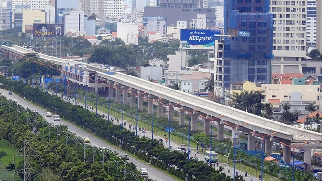 Tuyến metro số 1 vẫn tiếp tục lo chậm tiến độ vì thiếu vốn