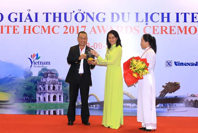 Vietjet nhận giải “Hãng hàng không chi phí thấp được yêu thích nhất” ảnh 1 Vietjet nhận giải “Hãng hàng không chi phí thấp được yêu thích nhất” ảnh 1