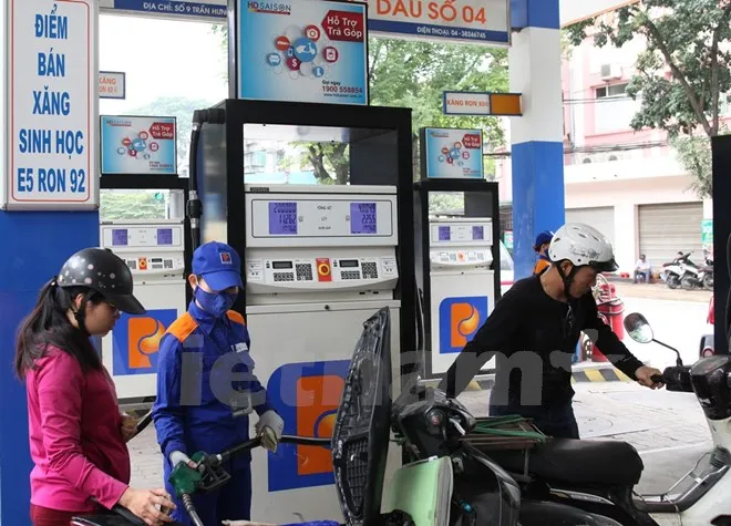 Petrolimex triển khai bán xăng E5 thay thế RON 92 từ đầu năm 2018