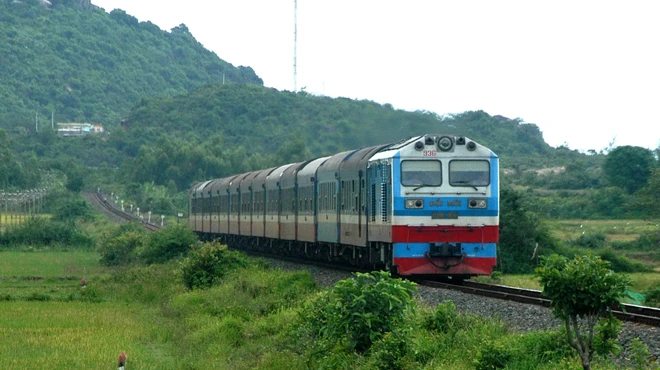 Đường sắt loay hoay khắc phục “điểm nghẽn“