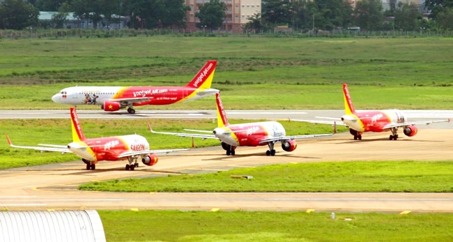 Giá nào cho cổ phiếu tăng trưởng và câu chuyện Vietjet