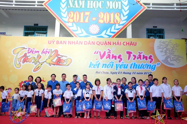 SCB mang Trung thu yêu thương đến mọi miền ảnh 1 SCB mang Trung thu yêu thương đến mọi miền ảnh 1