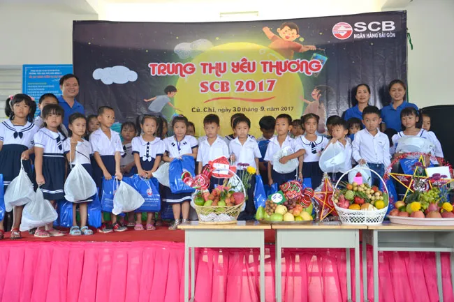 SCB mang Trung thu yêu thương đến mọi miền ảnh 2 SCB mang Trung thu yêu thương đến mọi miền ảnh 2