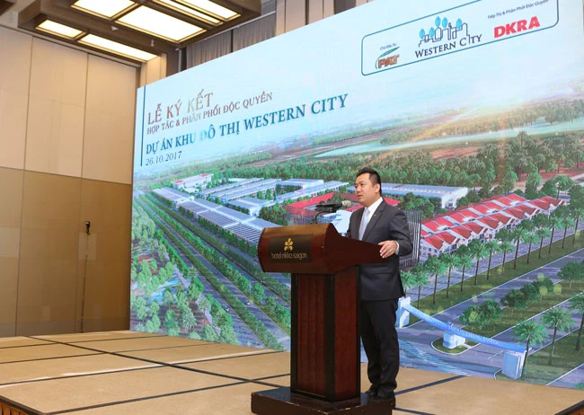 Ông Phạm Lâm - Tổng Giám đốc Công ty Cổ phần DKRA Việt Nam phát biểu tại buổi lễ
