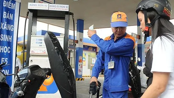 Từ 15 giờ chiều 4-1, giá dầu có thay đổi
