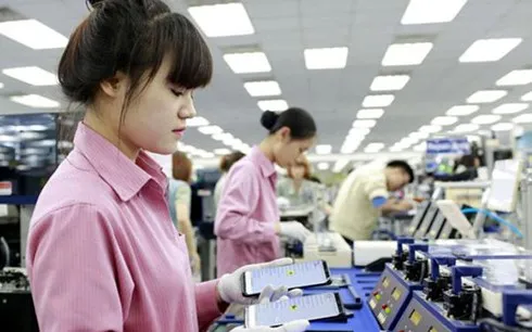  năng suất bằng 80% nhưng tiền lương lại bằng 30% (ảnh minh họa: KT)