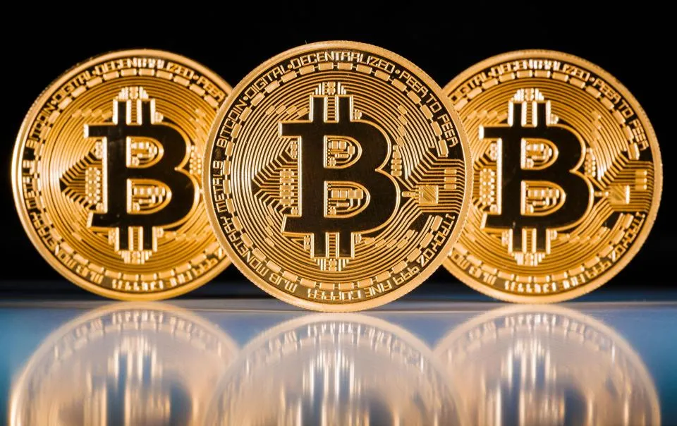 Giá Bitcoin hôm nay tiếp tục giảm sâu