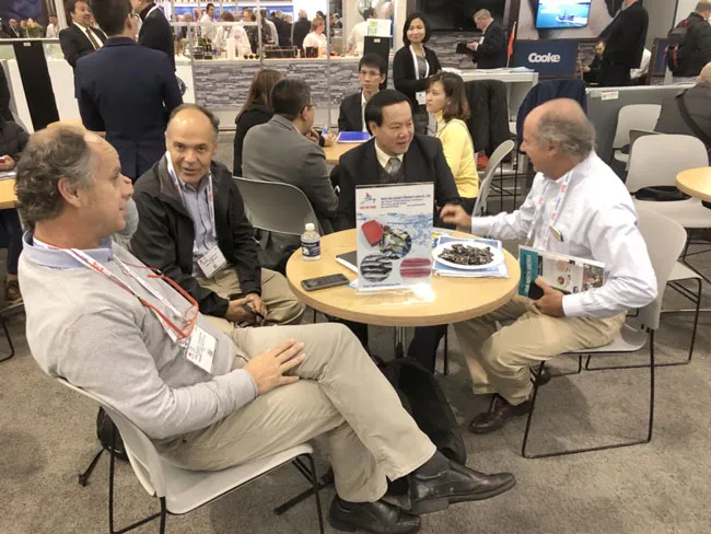Ông Lê Thanh Thuấn - Chủ tịch Tập đoàn Sao Mai gặp gỡ các đối tác tại Hội chợ BOSTON 2018