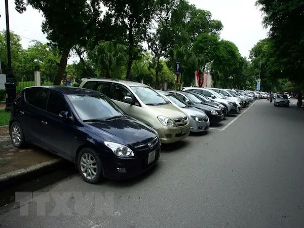 Bộ Tài chính: Tăng thuế môi trường xăng, dầu để 'tăng trưởng xanh'