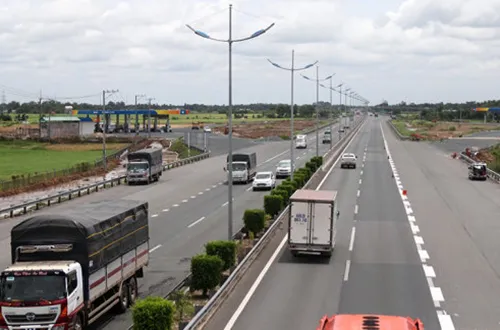 Đẩy nhanh xây dựng cao tốc Trung Lương - Mỹ Thuận - Cần Thơ
